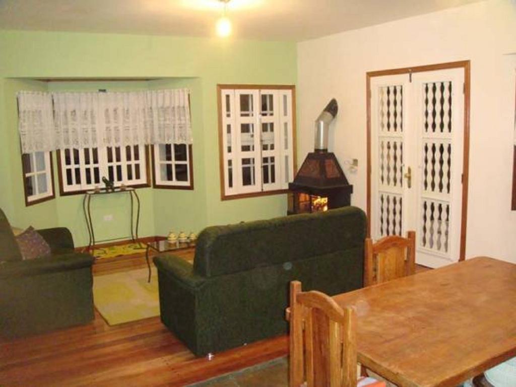 Casa Do Esquilo Campos Do Jordao Area Externa De 2000 M2 Villa Rum bild